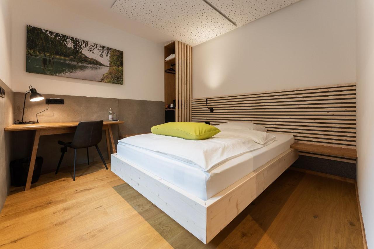 Aparthotel Nah Dran Динголфинг Екстериор снимка